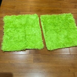 2 Cushion covers